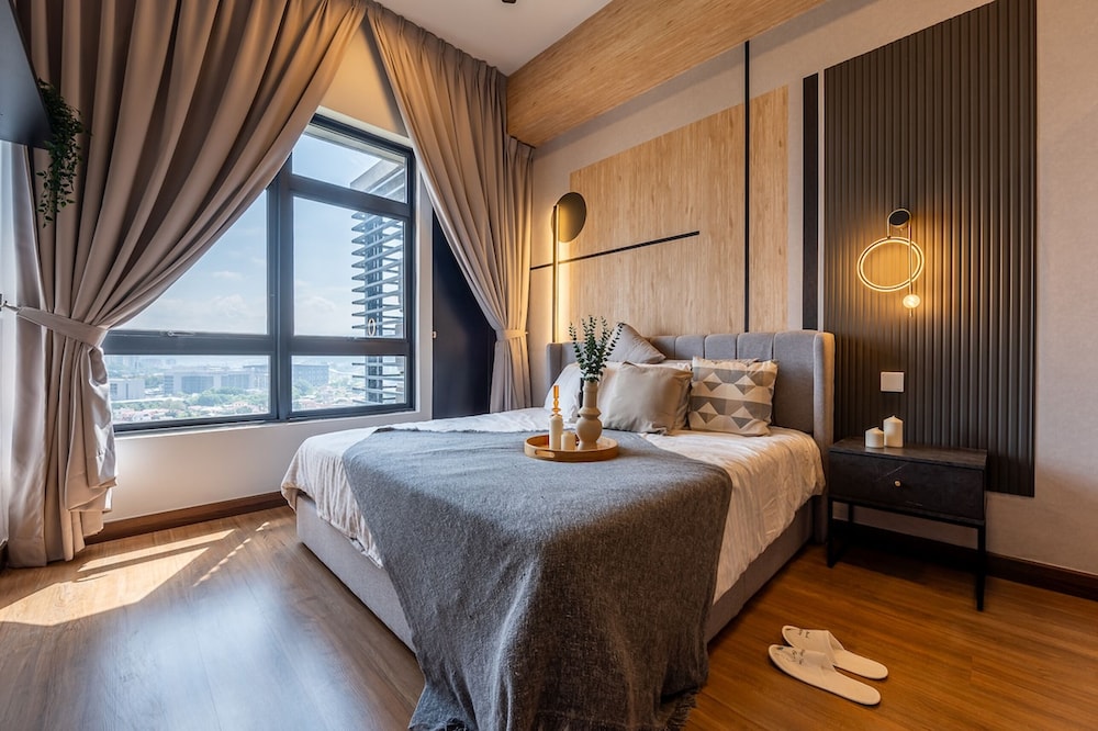 Astoria Ampang Condotel by Emily in Town