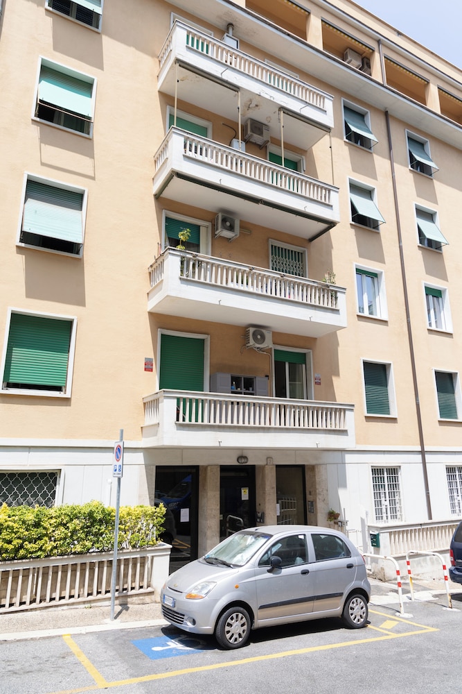 Cornelia Vatican Suites