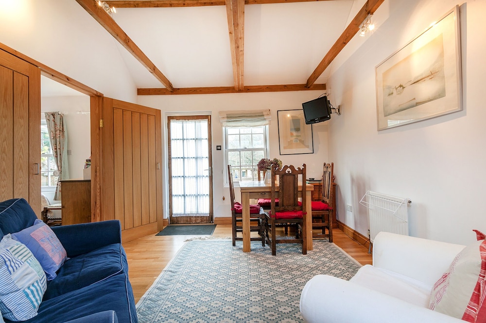 Wisteria Suite