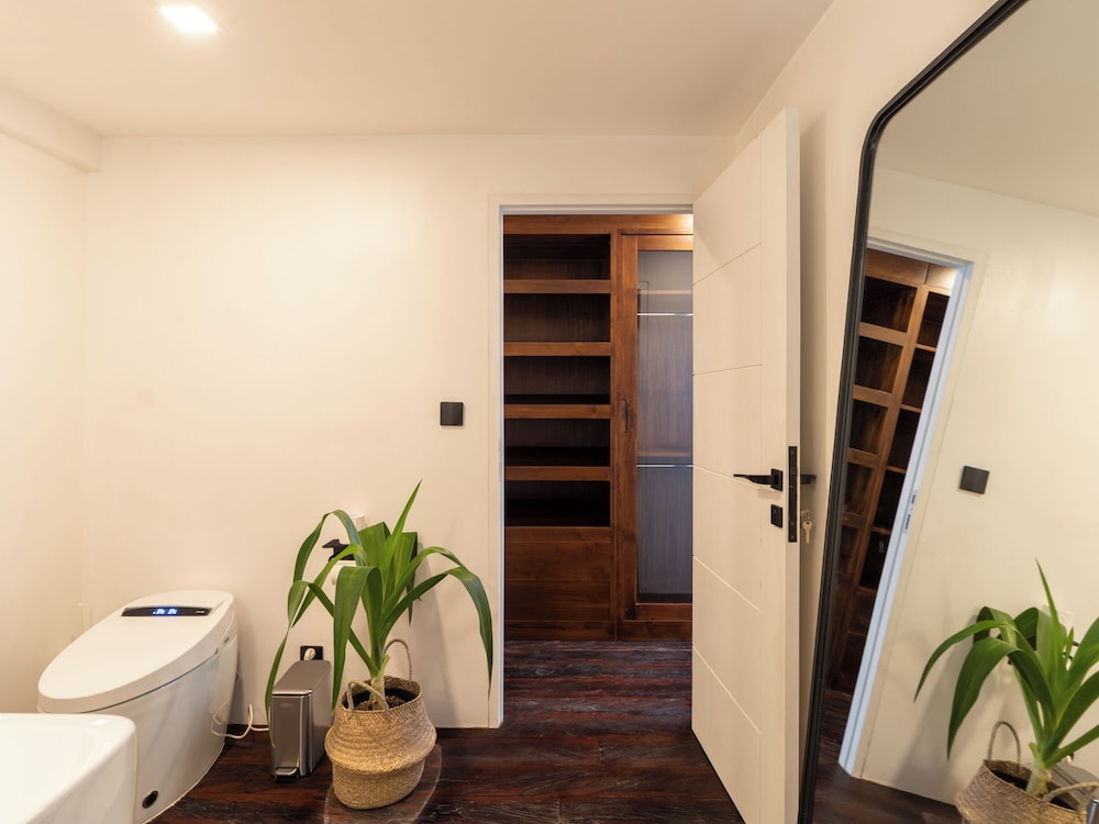 Tribeca Residence