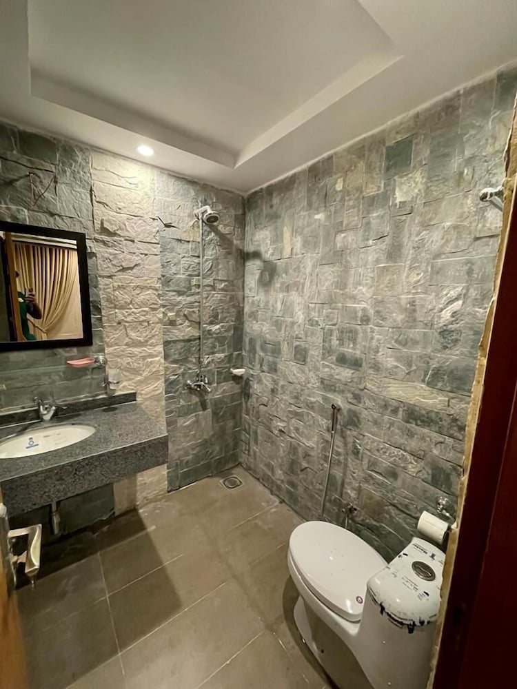 Photo 16