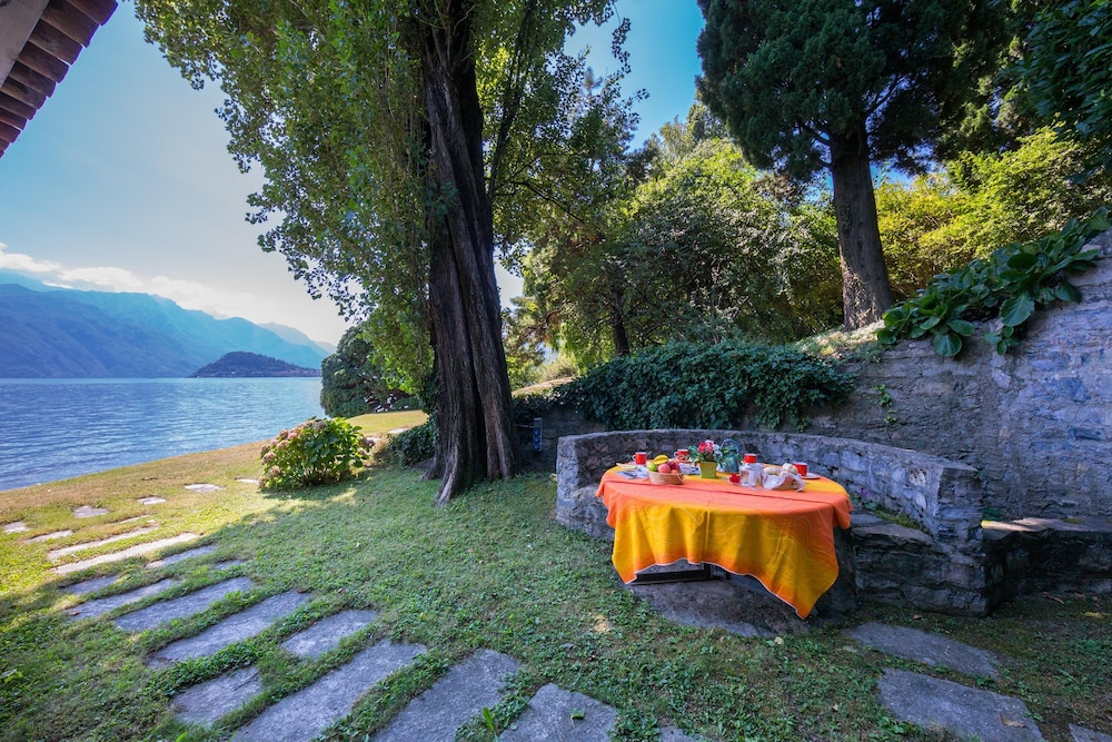 Menaggio Spiaggia