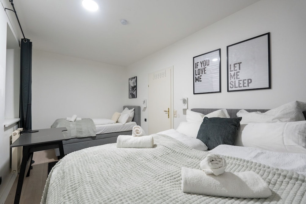 COY Apartments Steyr - Work & Relaxation