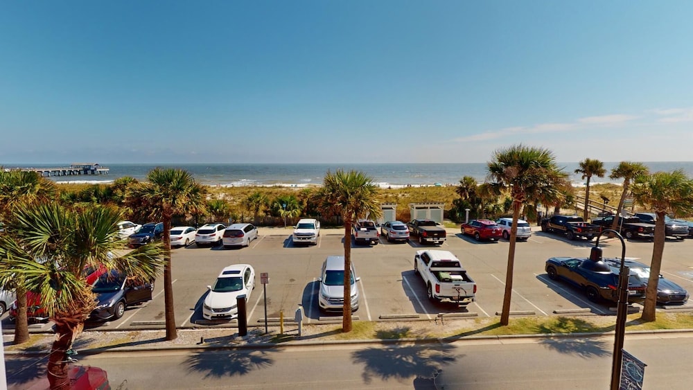 South Beach Ocean E by Tybee Vacation Rentals