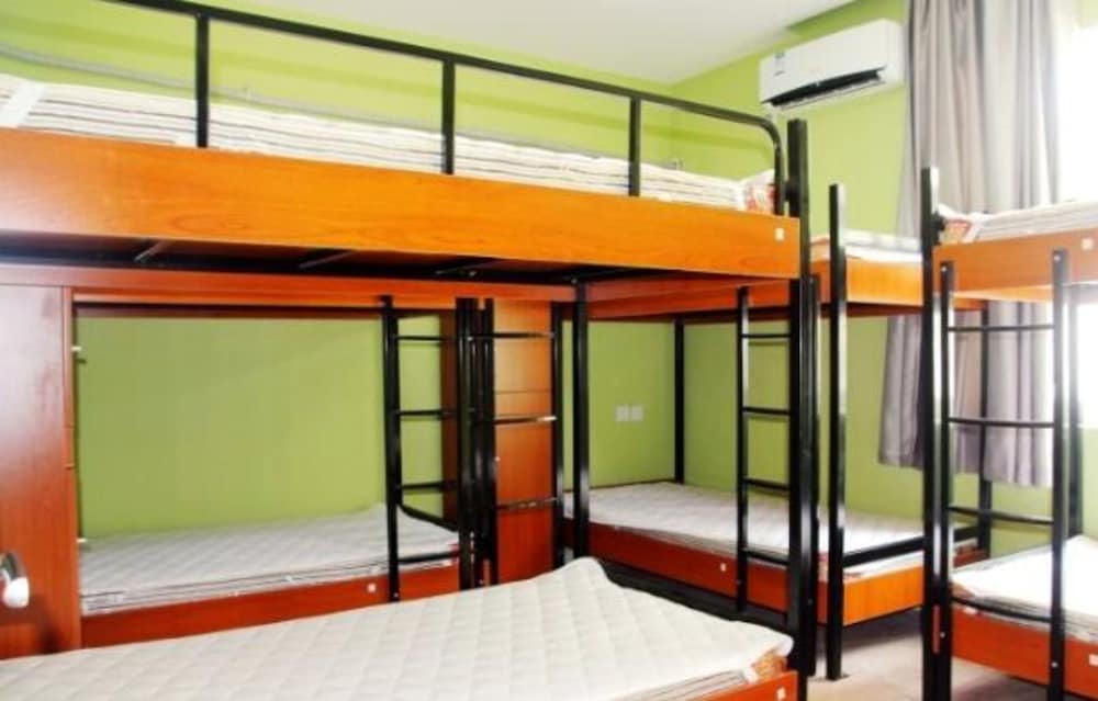 Meet int'l Youth Hostel Pichaiyuan