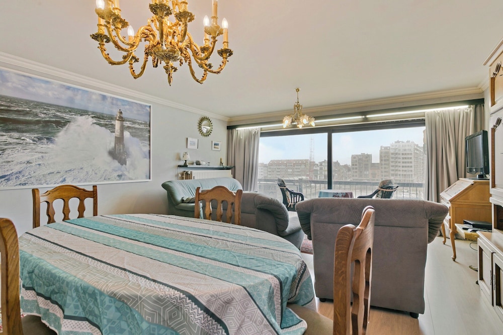 Apartment With 2 Rooms and Terrace
