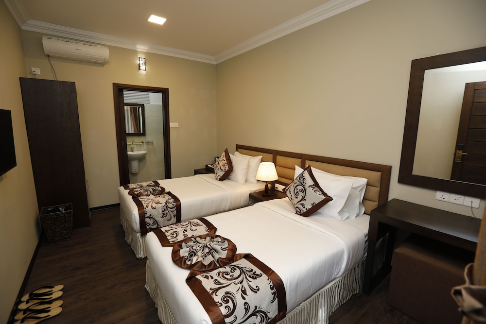 Cloud 10 Boutique Hotel