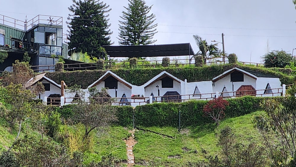HOBBIT HOTEL
