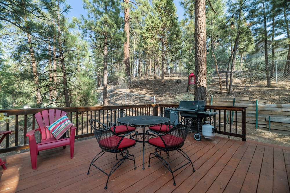 Cozy on Rainbow view 5