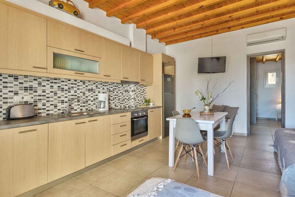 Jewel Apartments