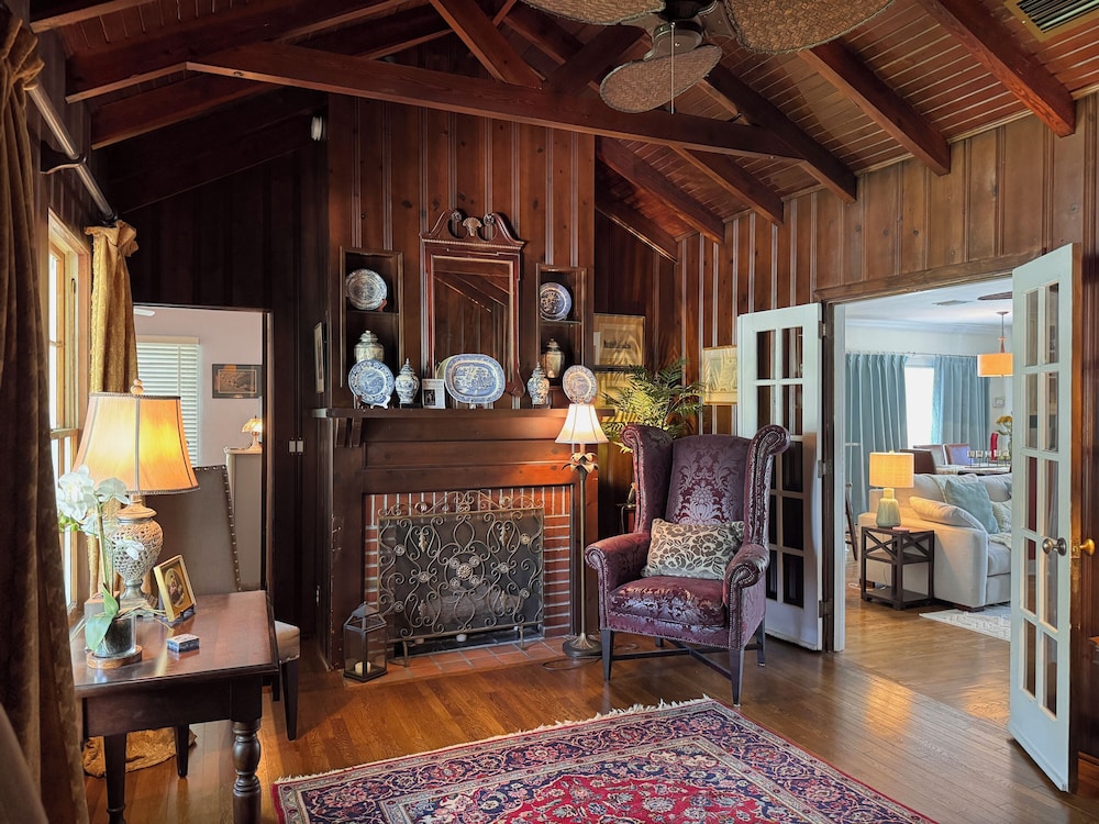Palm Ridge House