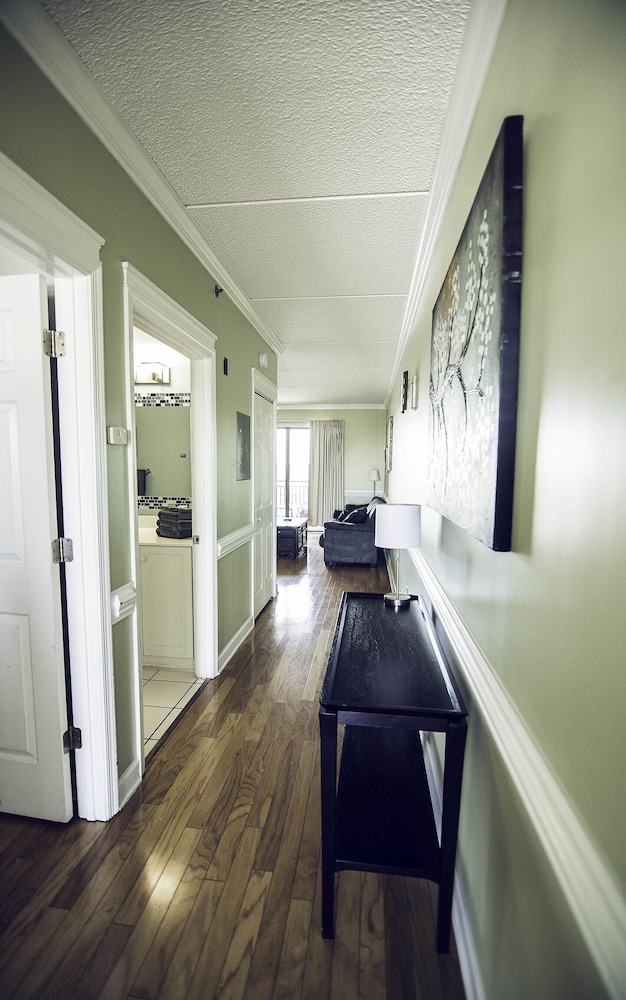 Water Street Retreats