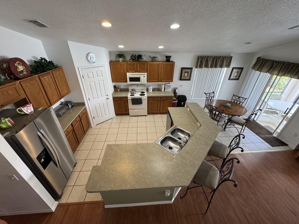 Luxury Vacation Home in Kissimmee, Perfect for Families and Golfers
