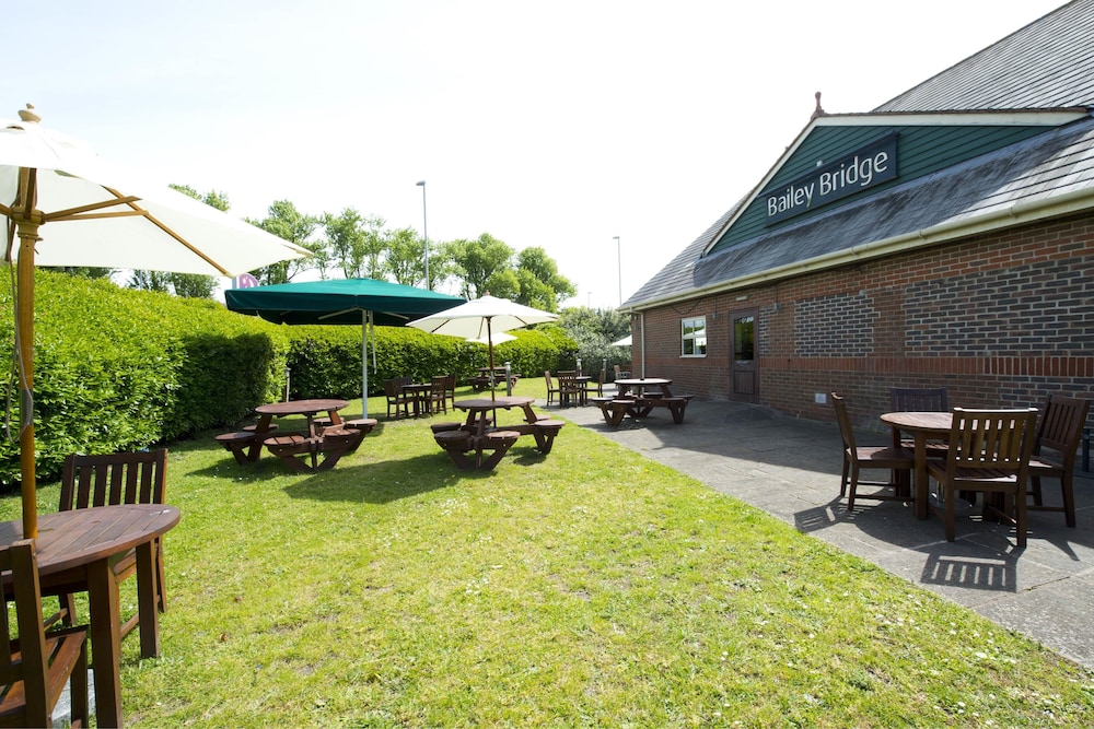 Premier Inn Christchurch West