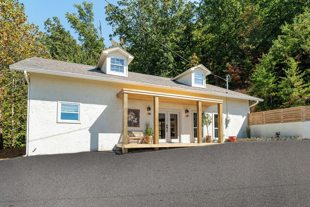 The Roxy 2 Homes in 1!