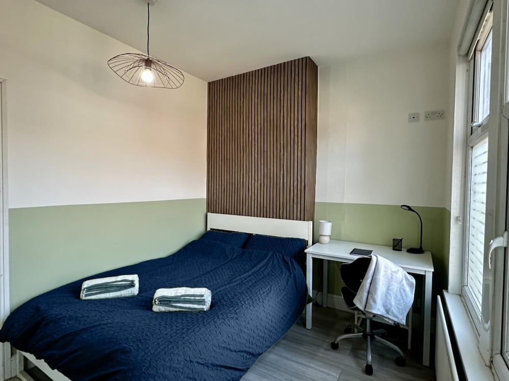 4-bed 3 Bath House in Leicester City