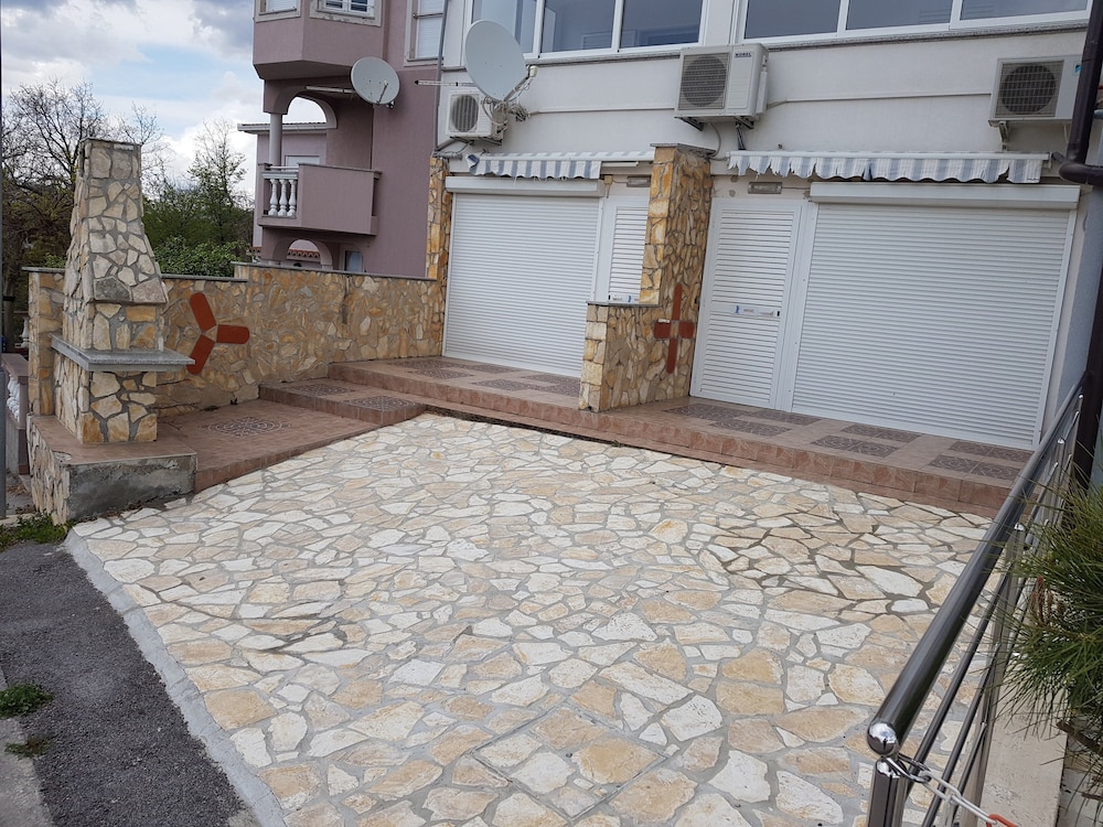 Photo 14