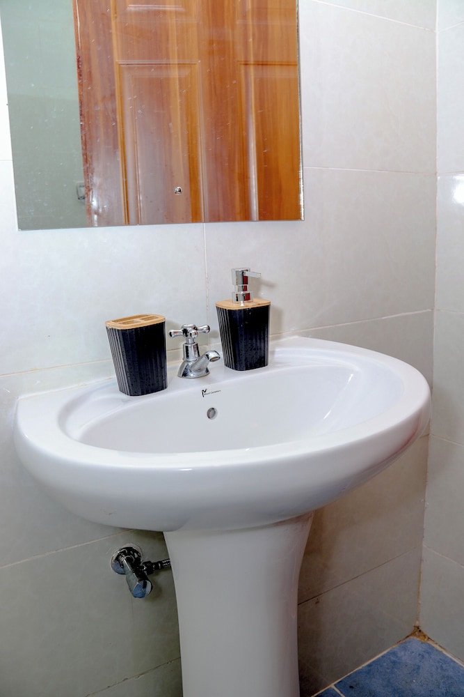 Peaceful And Unique Studio Jkia Airport Stay