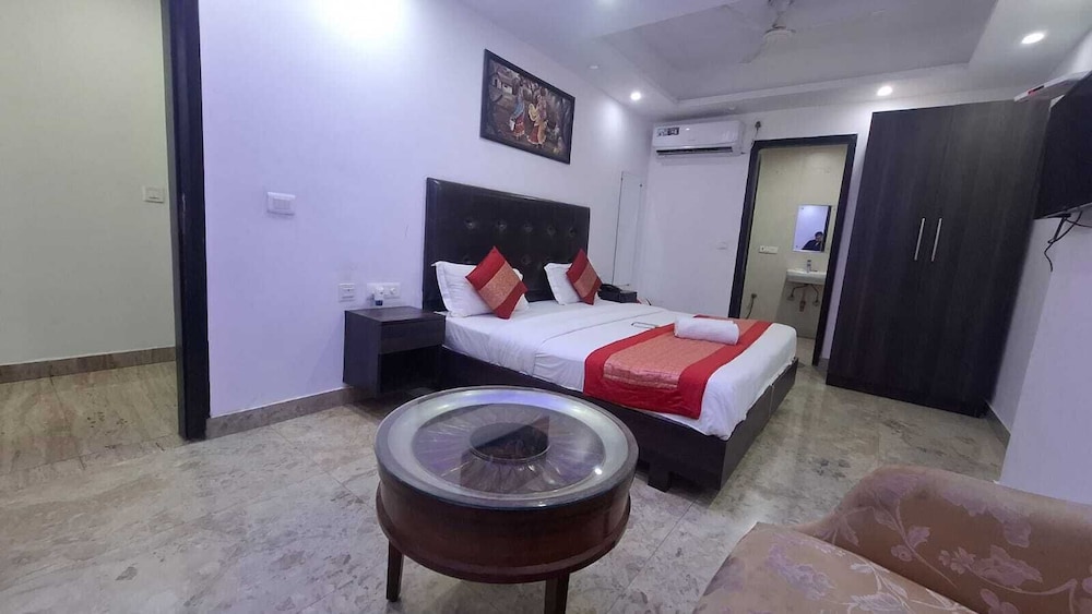Hotel Taj Homestay- A Unit of Sahni's