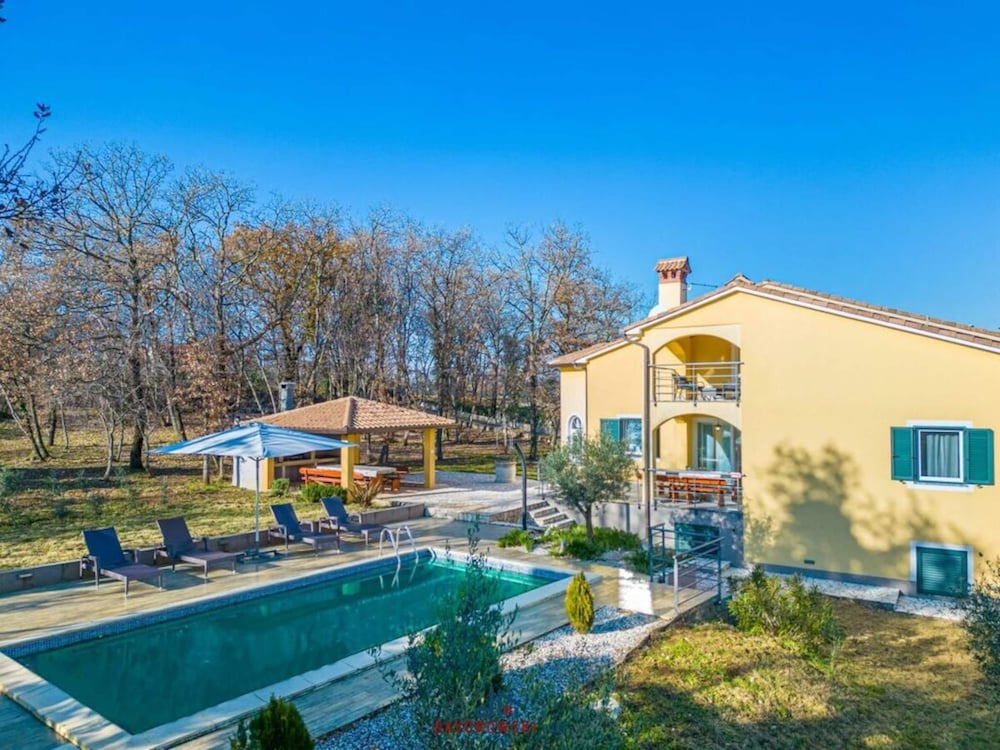 Filleona Comfortable Holiday Residence view 4