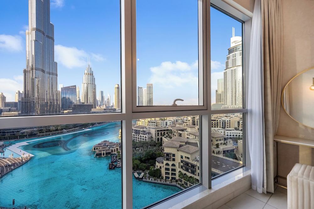 Durrani Homes - Lumina Grand 3BR with Burj khalifa and Fountain Views