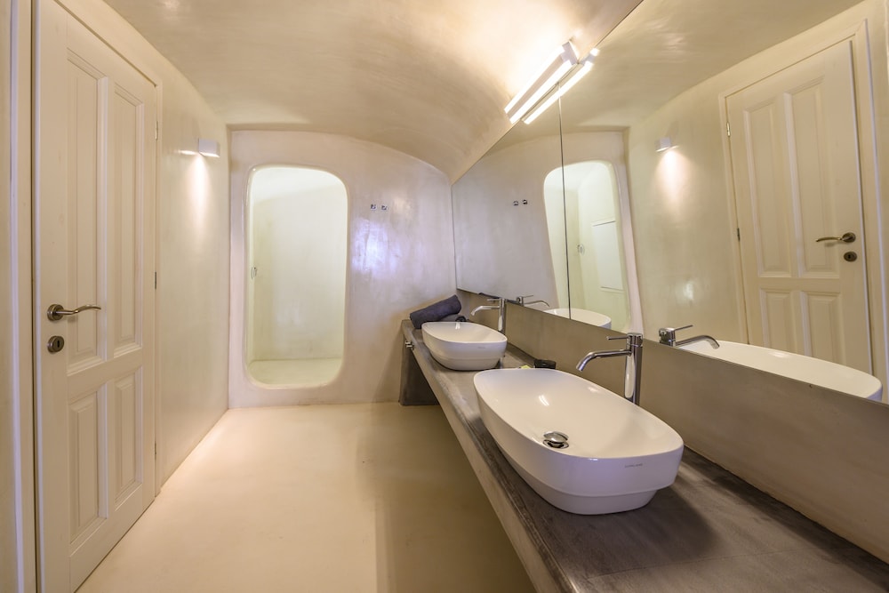 Gaia Suites