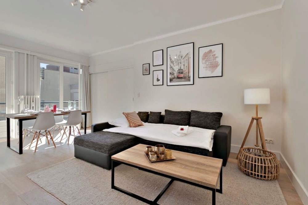 Sunny and Stylish Studio at the Zeedijk of Knokke