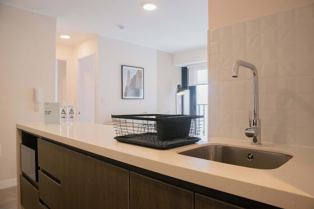 w Bright 2BR w Balconny in Miraflores