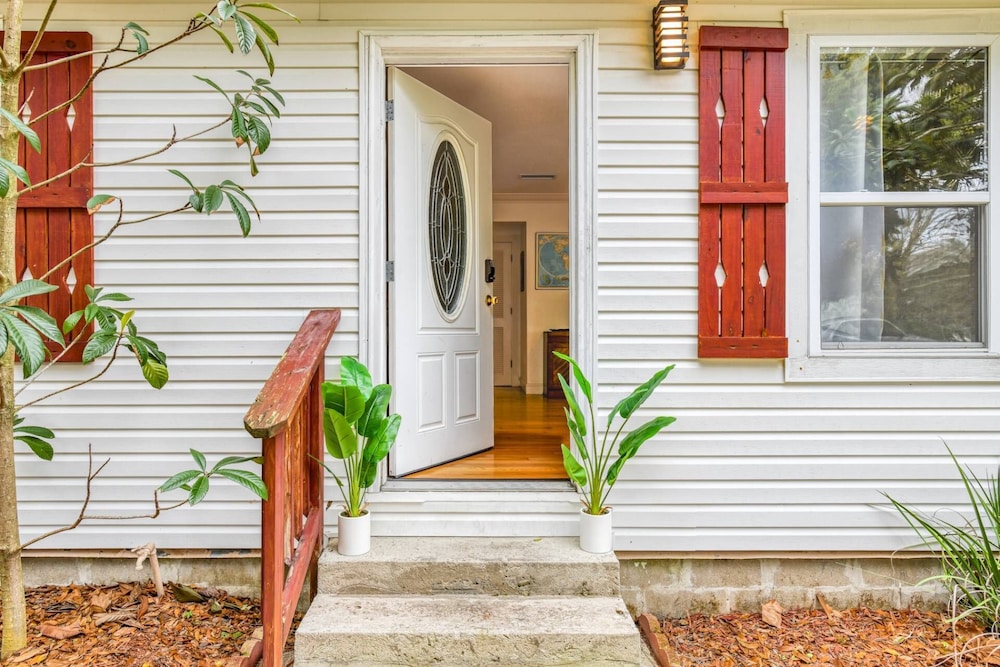Compass Cottage