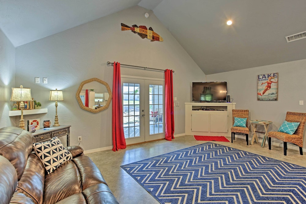Walk to Lake Texoma! Modern Retreat w/ Game Room
