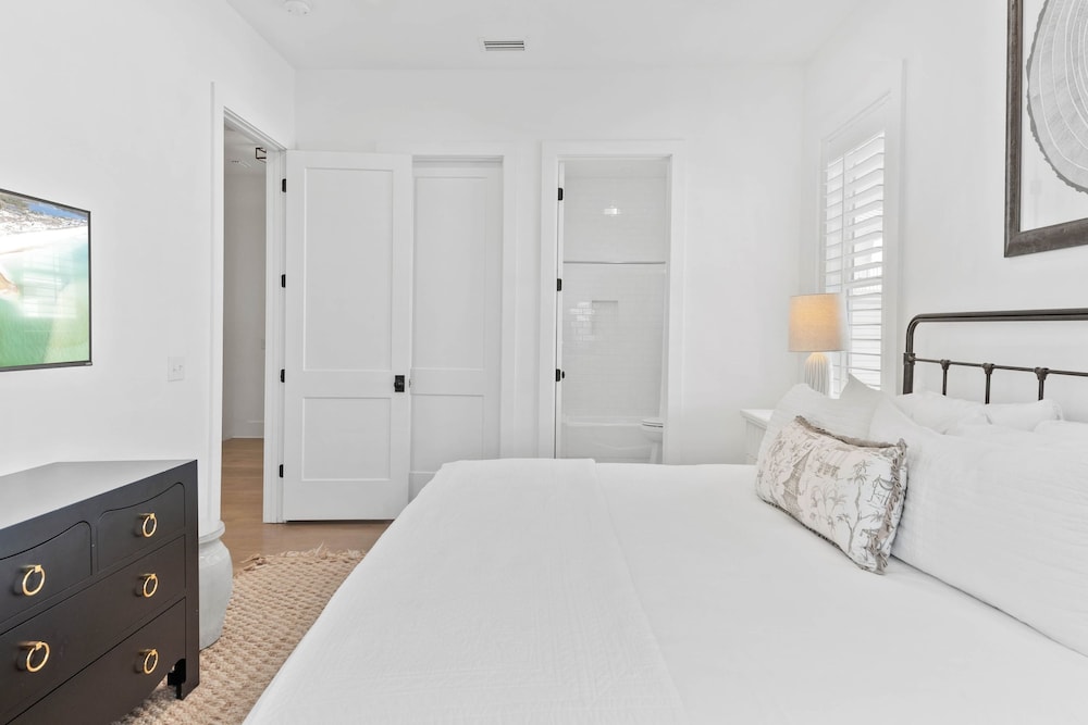 Grayt Digs by Avantstay Next to Beach Oceanview