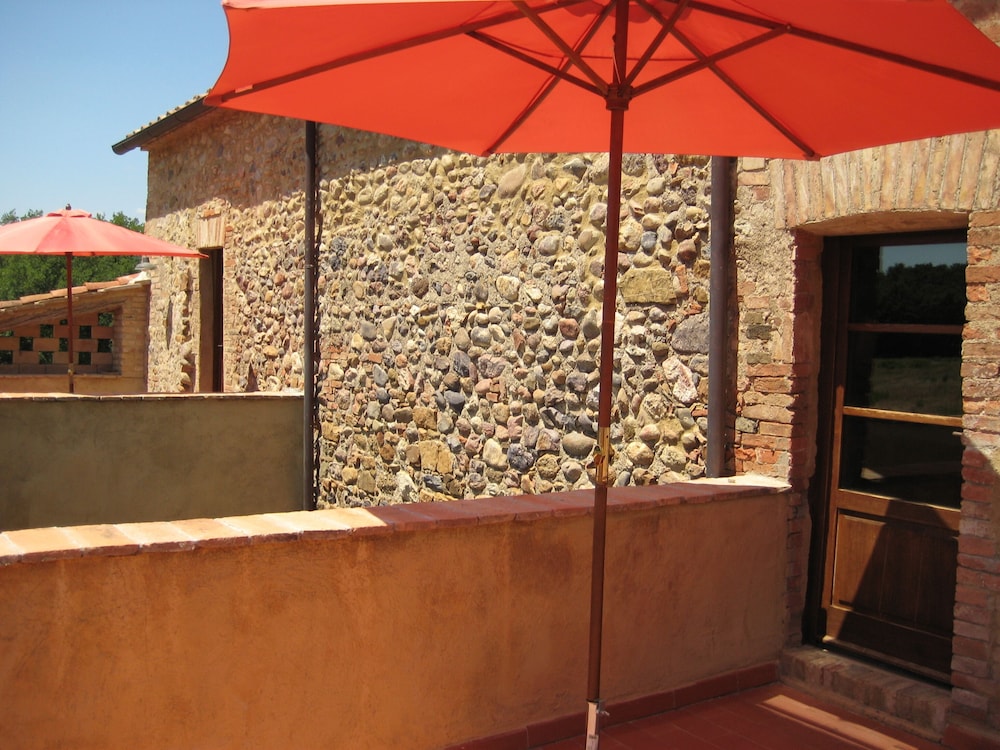 la Casa - Agriturismo With Pool Between Siena and Grosseto view 5