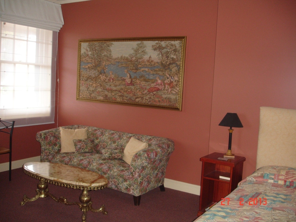 Grand Central Accommodation B&B Cobden view 4