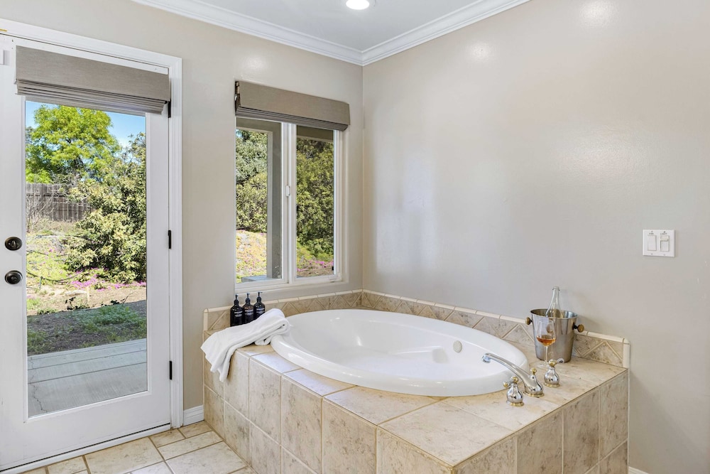 Temecula Wine Country Home w/ Pool, Hot Tub, Game Room & Vineyard Views