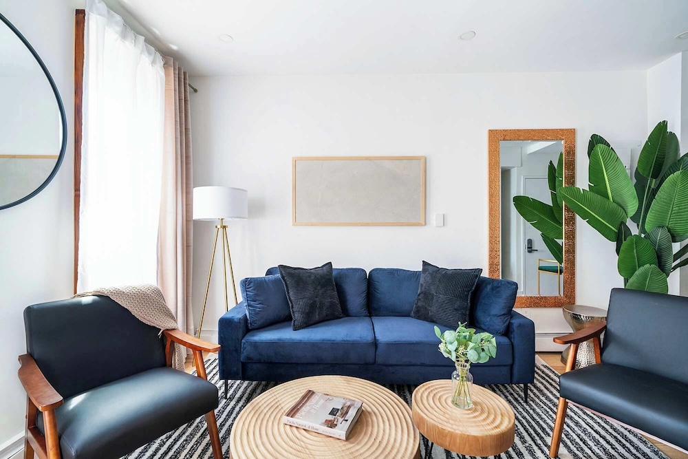 1597 New York Apt