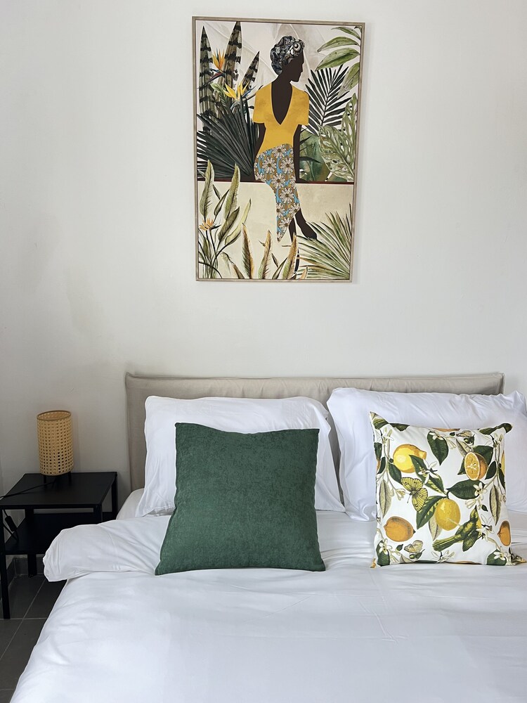 Ha-Carmel Market Apartment