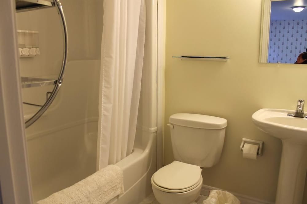 Mackenzie House B&B by Elevate Rooms