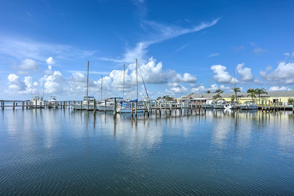 Luxury Nettles Island Home w/ Large Dock!