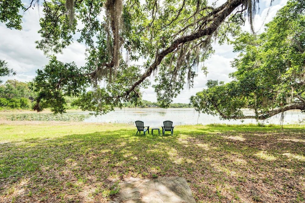 Lake Access + Private Patio: Sunny Inverness Apt!