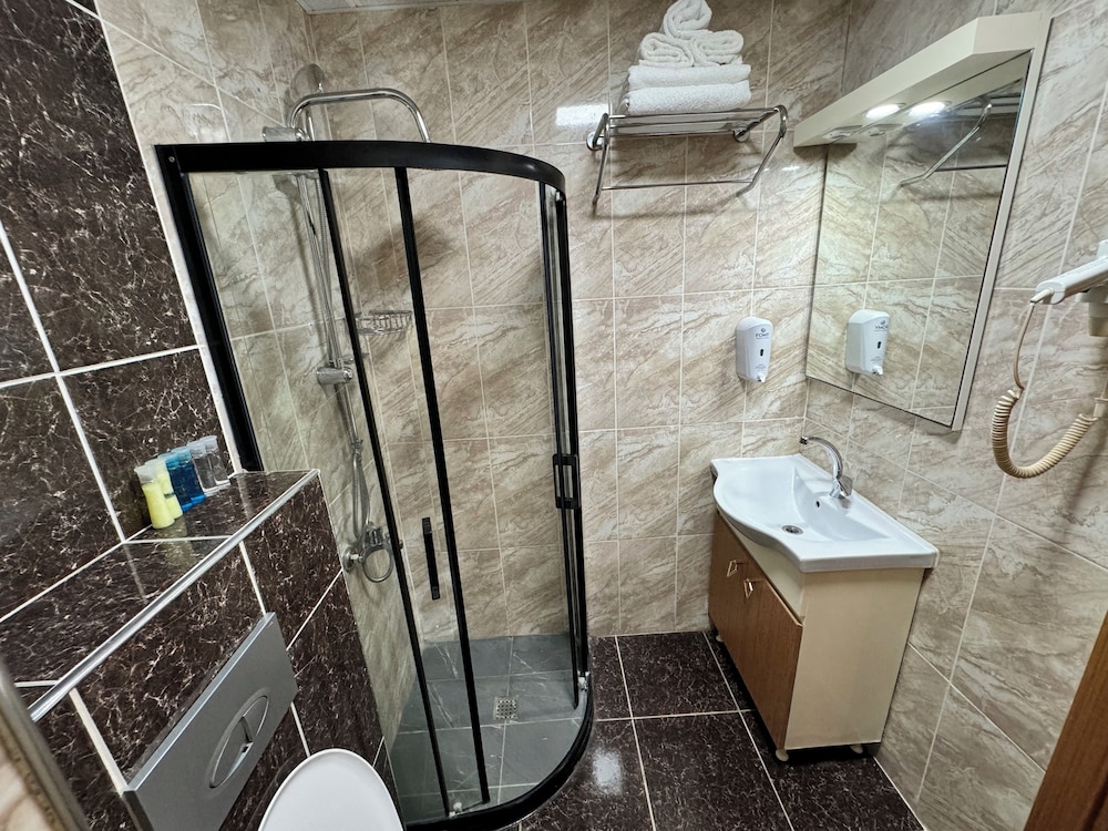 E5 Park Hotel - Image 36