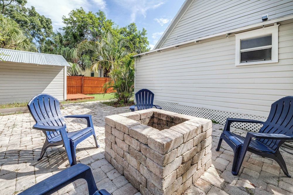 Barefoot Bungalow For 4
