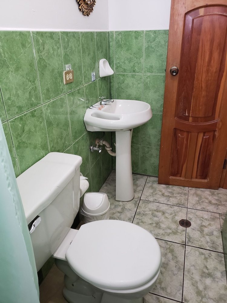 Hostal Monte Real