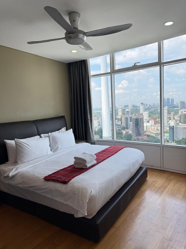 Vortex klcc apartment by comfort
