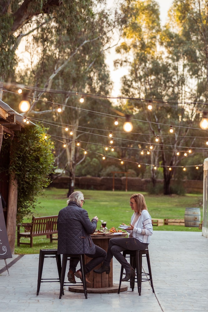 Tindarra Resort
