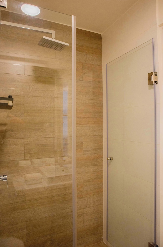 w Bright 2BR w Balconny in Miraflores