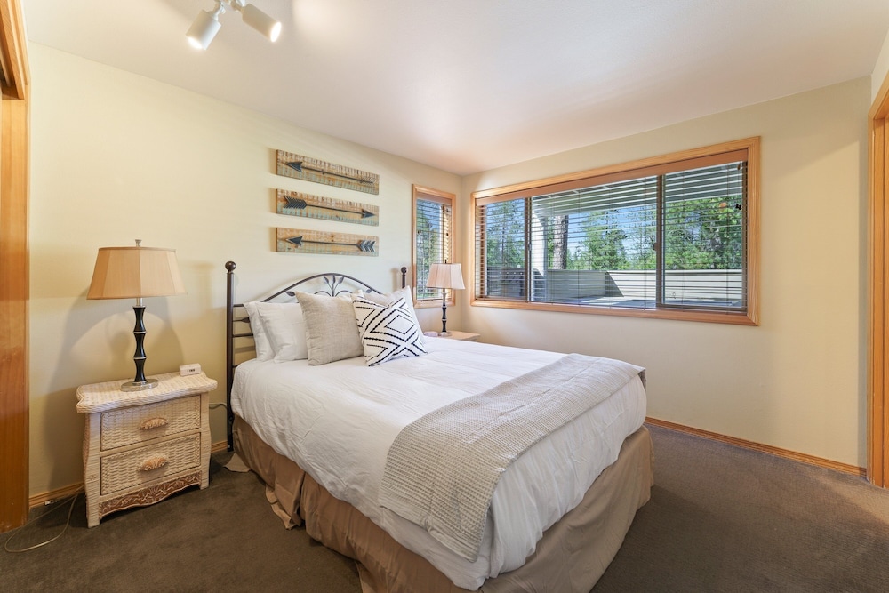 7 Vine Maple 4 Bedroom Home