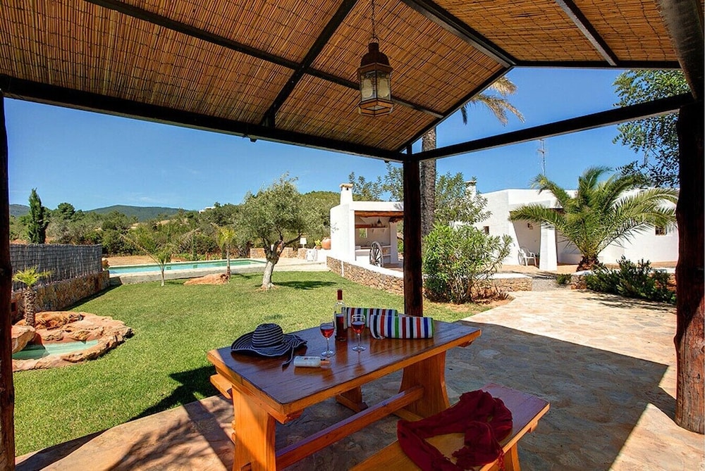 Villa Atzi view 4