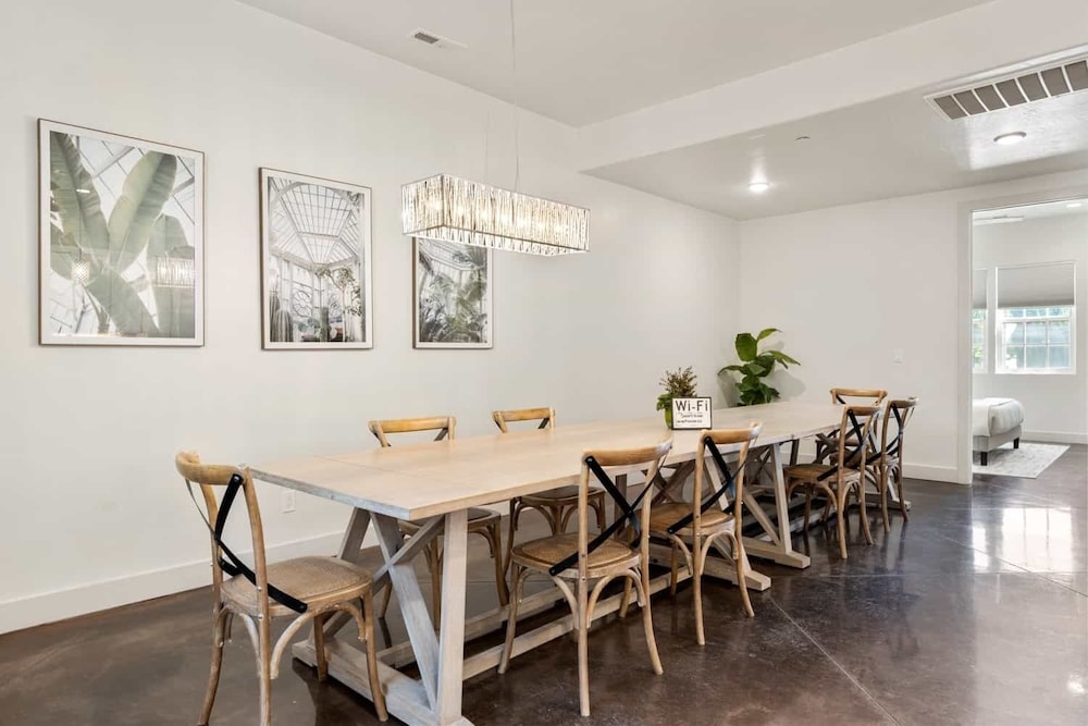 Twice Charmed 8 Bedroom Townhouse
