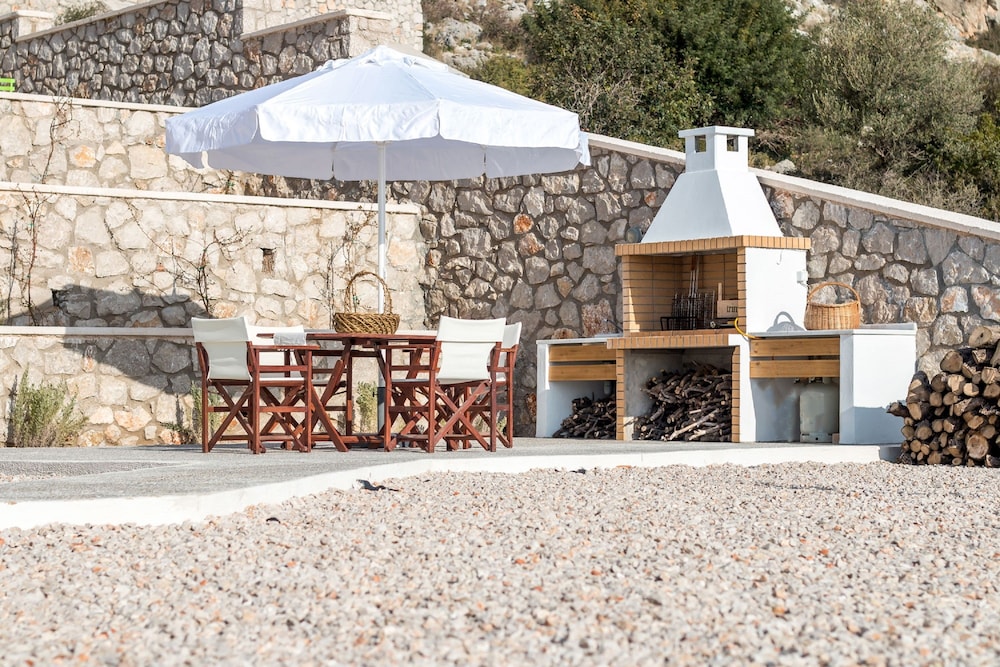 Francis & Gregorys Luxury Villas