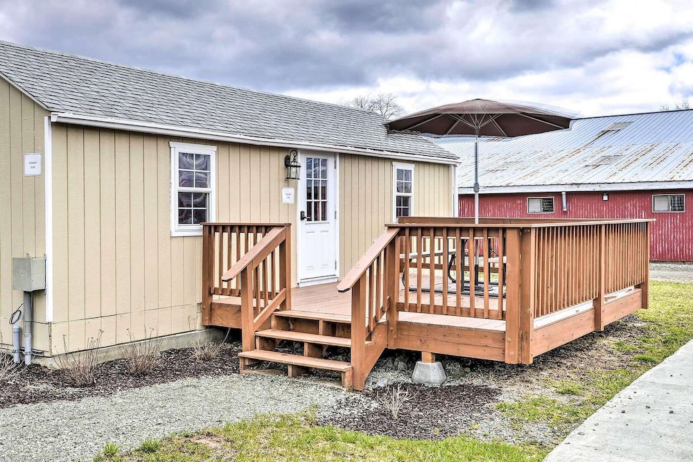 Equestrian House Suites